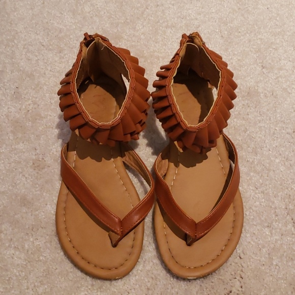 Girls Ruffle Sandals - Picture 2 of 6